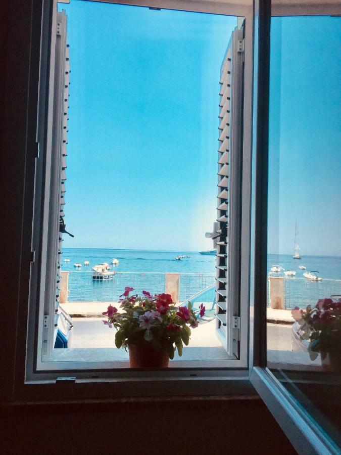 Taormina Holidays จีอาร์ดีนี นักซอส ภายนอก รูปภาพ